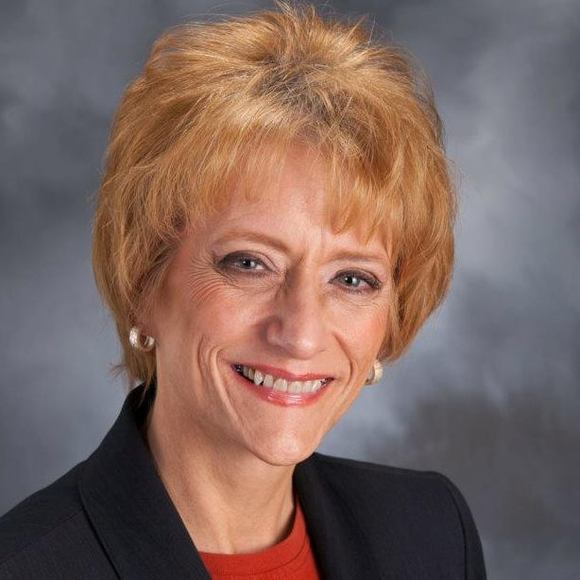 Meet your Posher, Dee - Picture 1 of 1